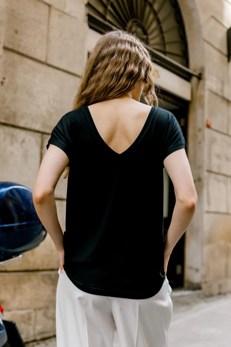 Cotenconcept Front and Back V-Neck Basic Cotton T-Shirt