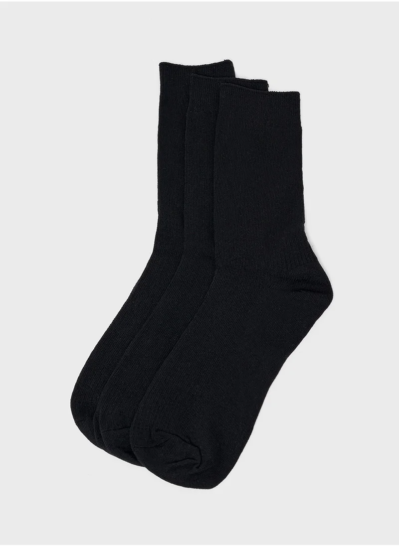 سفنتي فايف بيسيكس Pack Of 3 Crew Length Socks