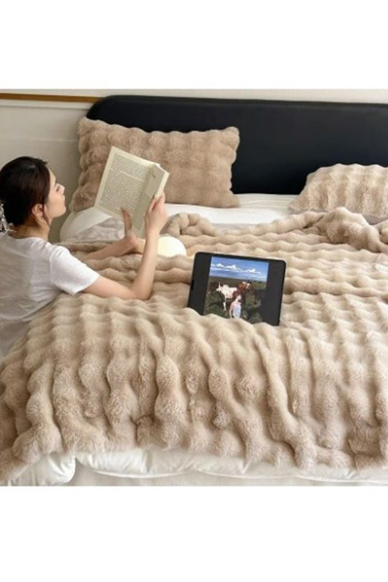 MONOGUE Ultra Soft Faux Fur Throw Blanket – Cozy Plush Fuzzy Blanket for Sofa, Couch & Bed - Image 5