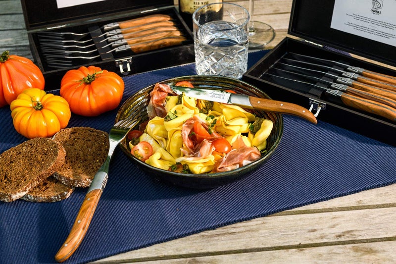 Laguiole Style de Vie Forks, Luxury Line, 6 pieces, Olive Wood, in giftbox - Image 2