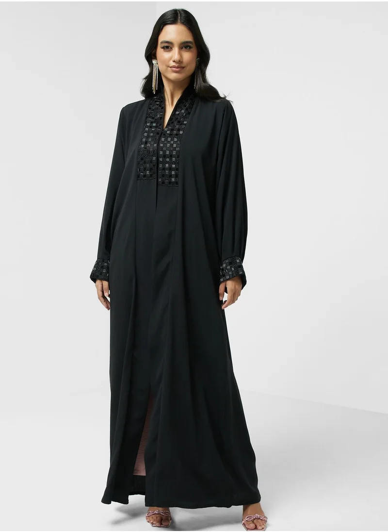 hayas closet Embroidered Accent Abaya