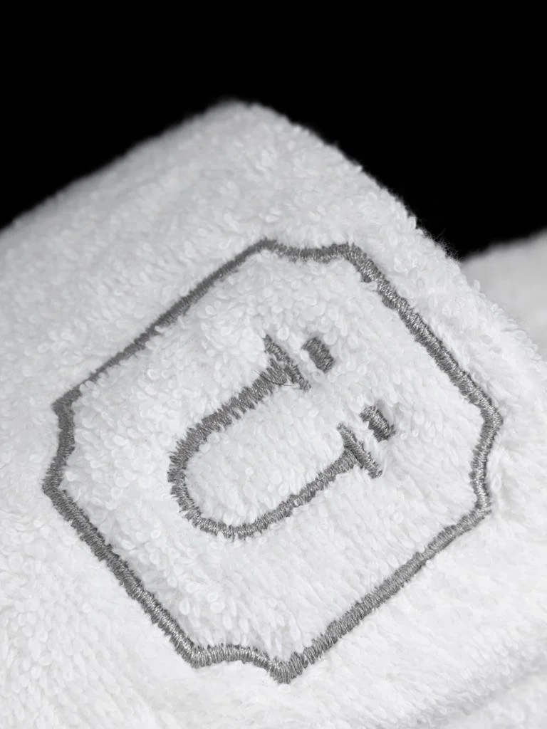 Ender Home Ü Embroidered Towel Bathroom Home Hotel Maternity Slippers Thick Sole Slippers