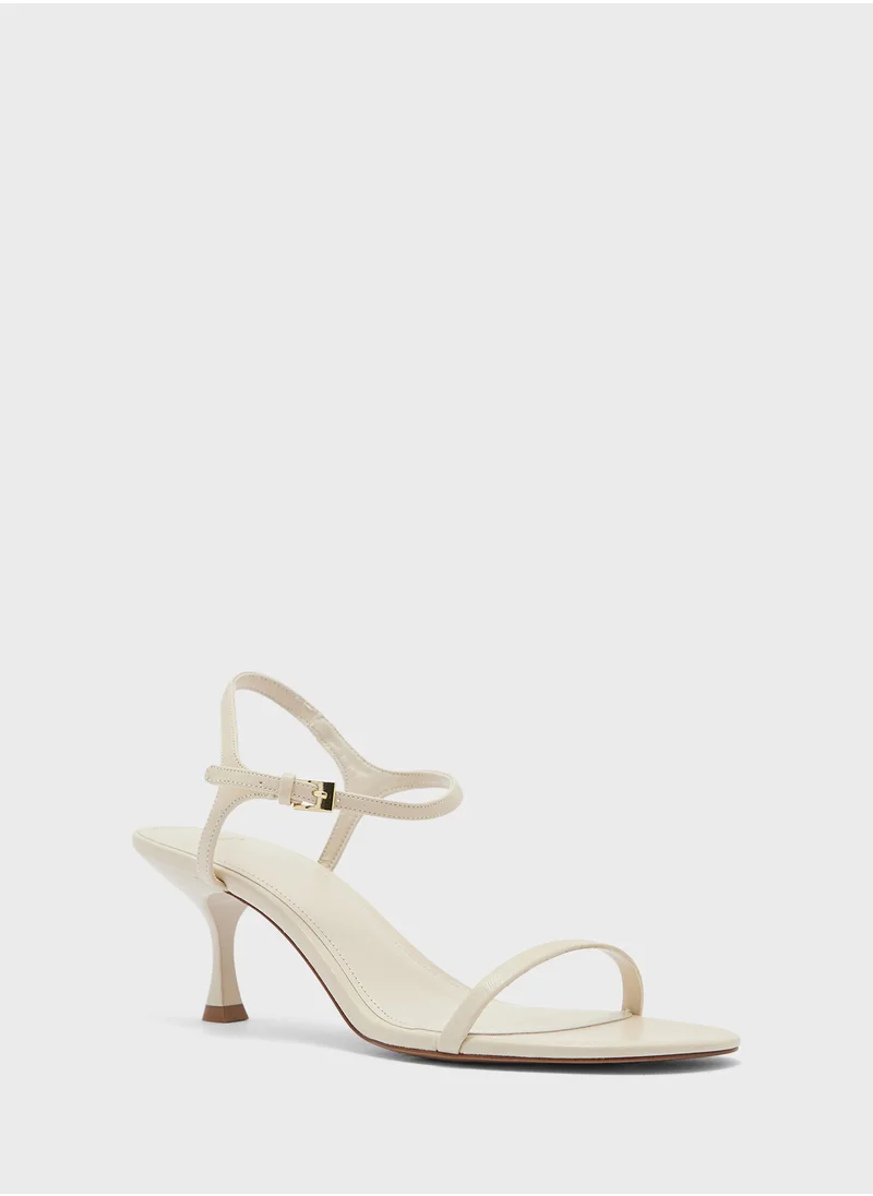 مانجو Kitten Heel Sandals With Straps