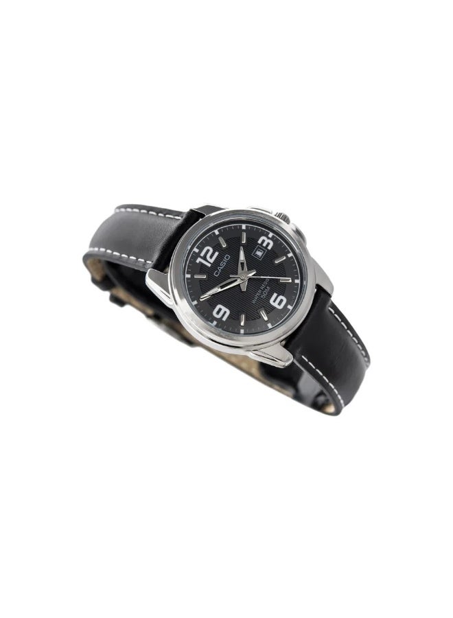 Casio Women's Black Analog Leather Strap Watch LTP-1314L-8AVDF - Image 2
