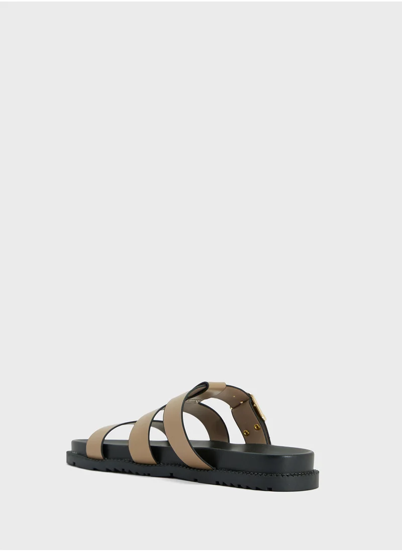 جينجر Triple Strap Casual Sandal