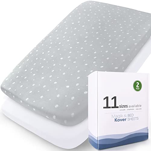 أوراق سرير سرير الأطفال 2 عبوة متوافقة مع سرير 4moms Breeze Plus وليس سرير اللعب مناسب لمرتبة سرير الأطفال 23 × 28 وسادة فائقة النعومة ومرنة للغاية للأولاد والبنات باللون الأبيض والرمادي