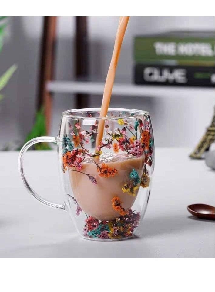 Double glass mug filled with dried flowers that can withstand heat and cold, one piece