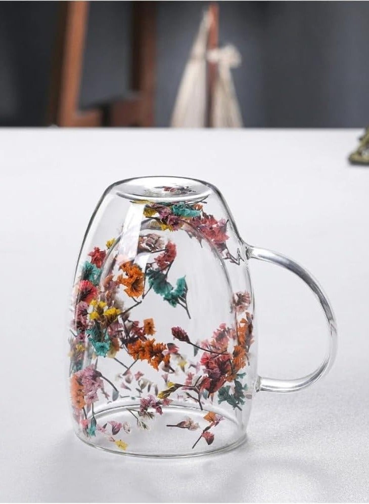 Double glass mug filled with dried flowers that can withstand heat and cold, one piece