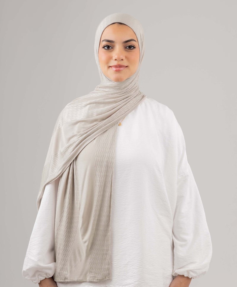 طرحة الكويت الفاخرة بلون البيج الدافئ