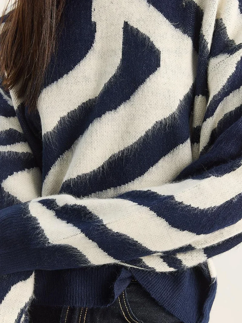 Bianco Lucci LUCCI Zebra Pattern Ribbed Knit Sweater