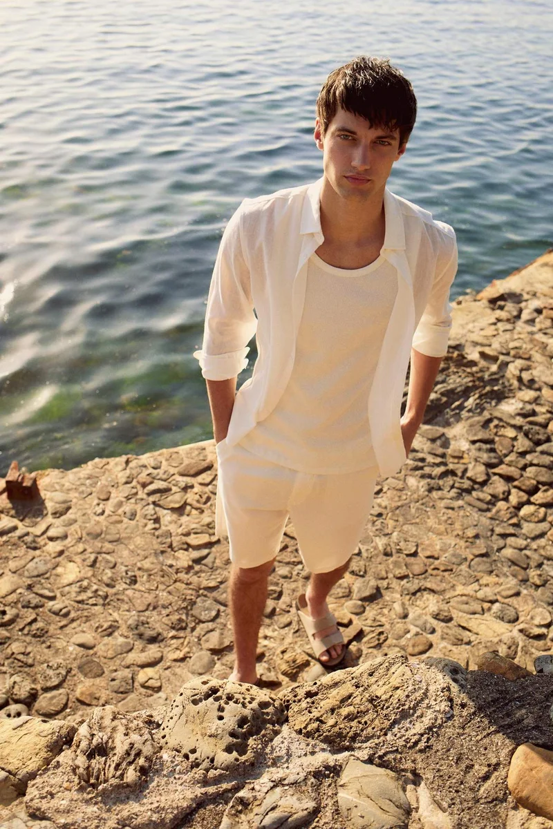 ديفاكتو Regular Fit Polo Neck Linen Look Shirt