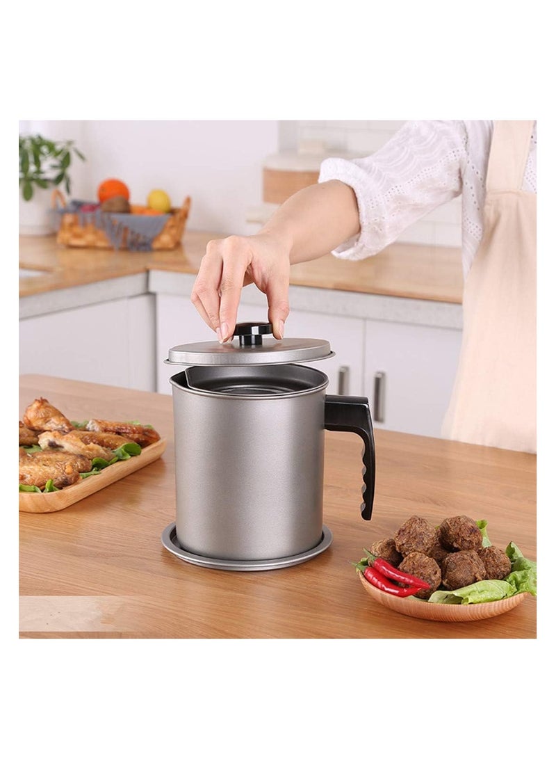 Stainless Steel Oil Strainer Pot with Fine Mesh Lid, Oil Filter and Dust Prevention, Non-Slip Bottom and Ergonomic Handle, Safely Store and Reuse Oil and Grease in Kitchen (1.7L) - Image 4