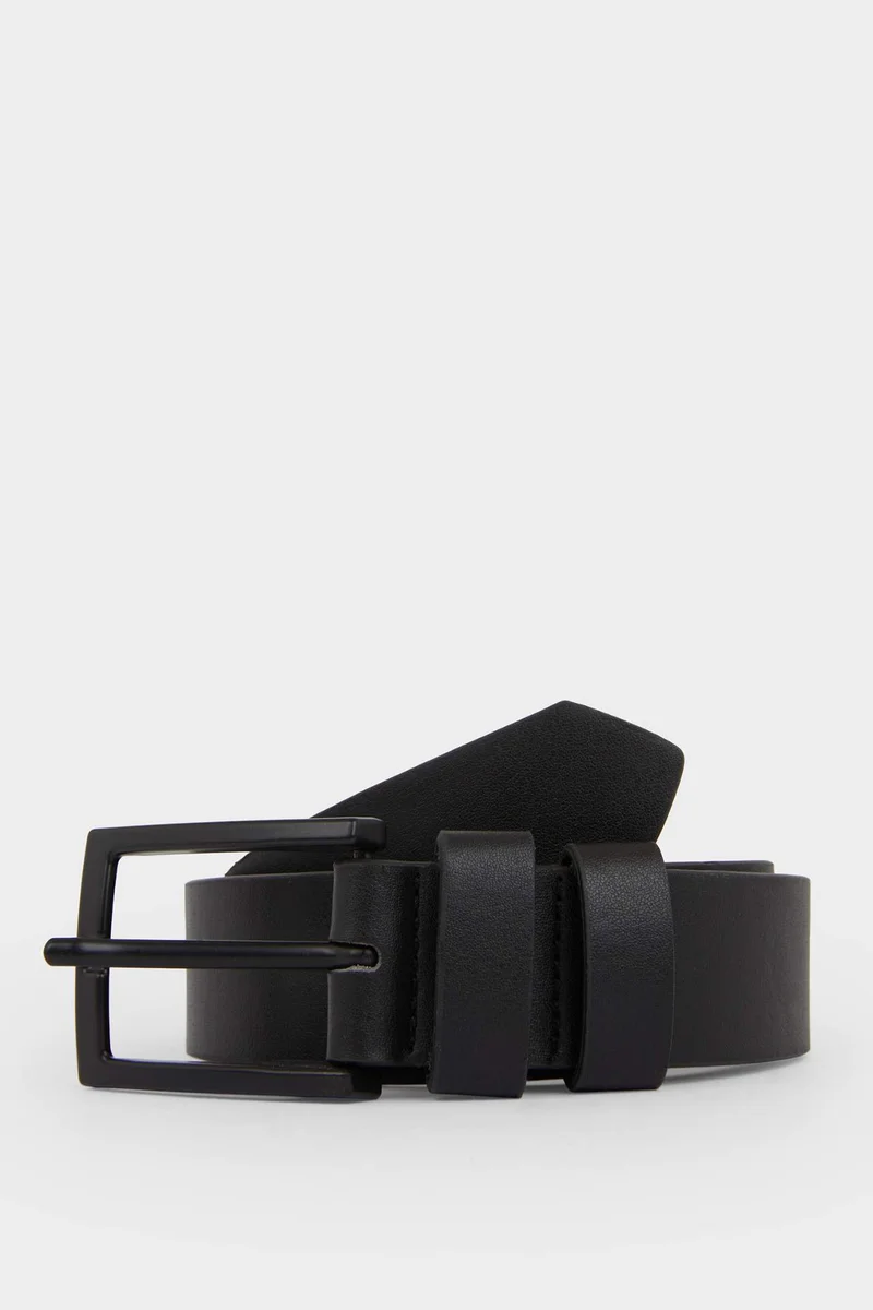 ديفاكتو Man Rectangle Clasp Faux Leather