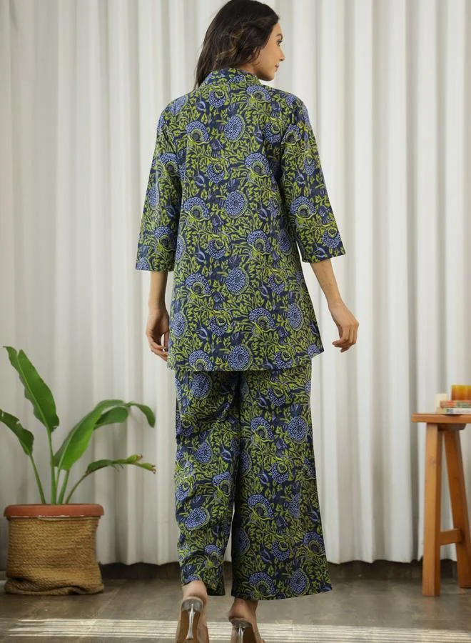 Sanskrutihomes Floral Printed Rayon Nightwear Pajama Set with Collared Shirt - Green and Blue