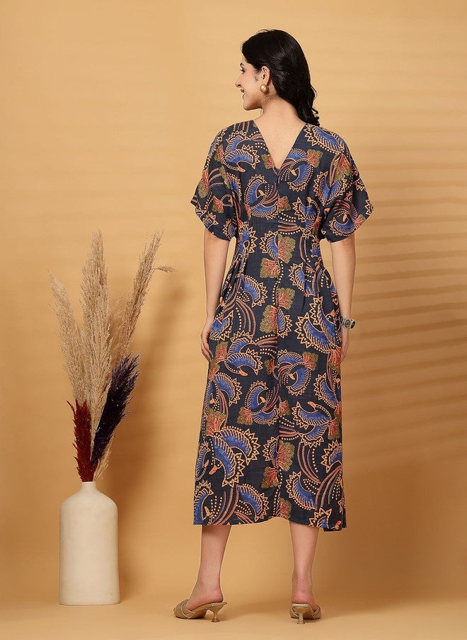 PlusS فستان ميدي مزخرف بالأزهار باللون الأزرق البحري للنساء - Image 5