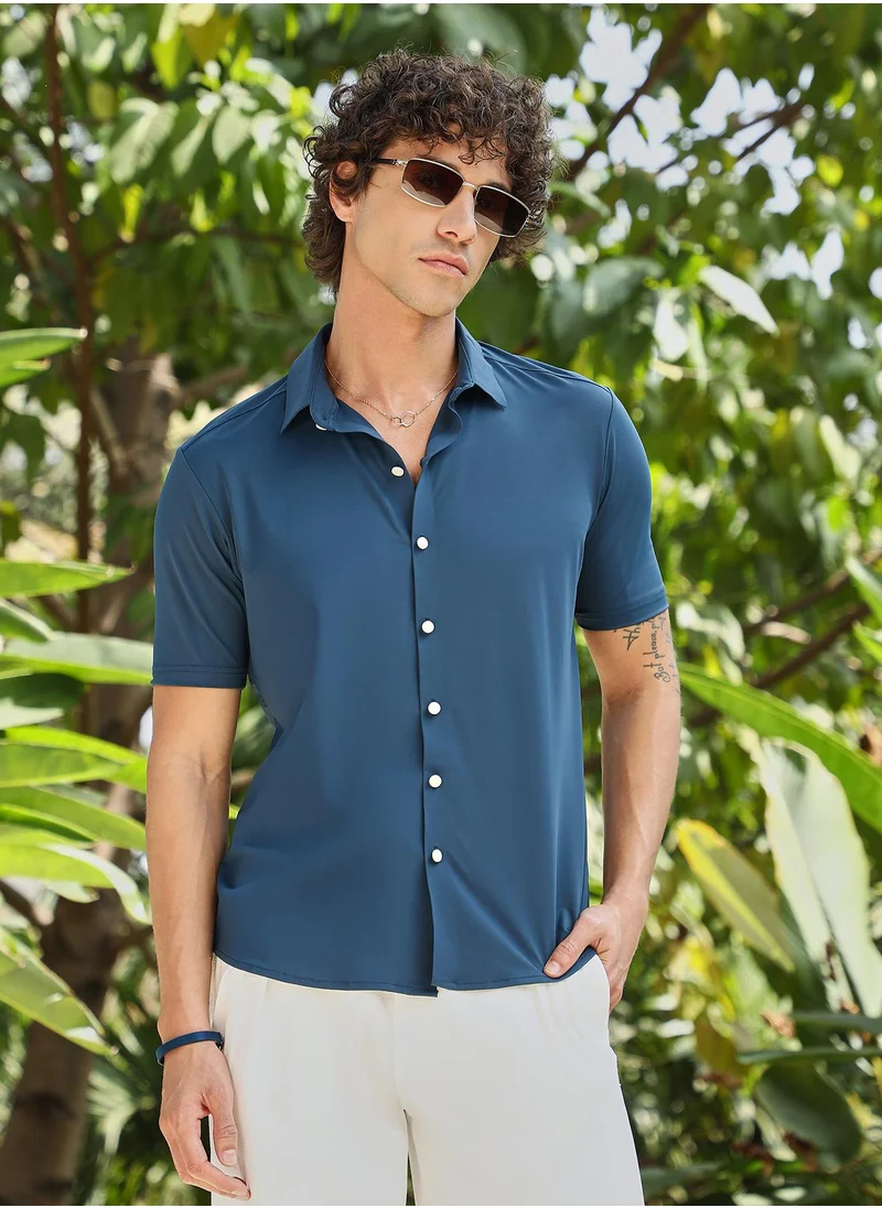 Campus Sutra Men's Aegean Blue Seamless Solid Shirt