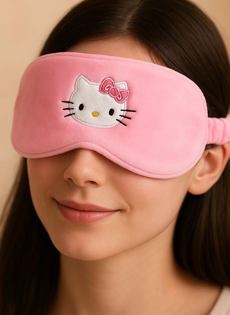 هالو كيتي غطاء عين للأطفال بتصميم هيلو كيتي قطيفة ناعمة لتغطية العين أثناء النوم والاسترخاء | قناع نوم لطيف لتخفيف الإضاءة ومساعدة على النوم العميق | مناسب للسفر والراحة اليومية - Image 3