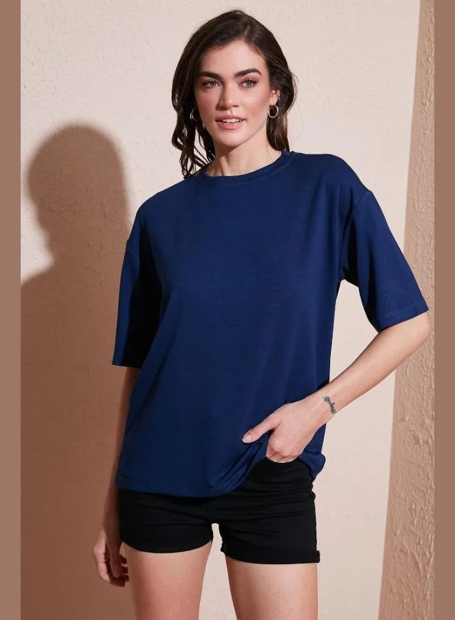 ليلا تيشيرت نسائي ليلا بقصة واسعة وياقة دائرية