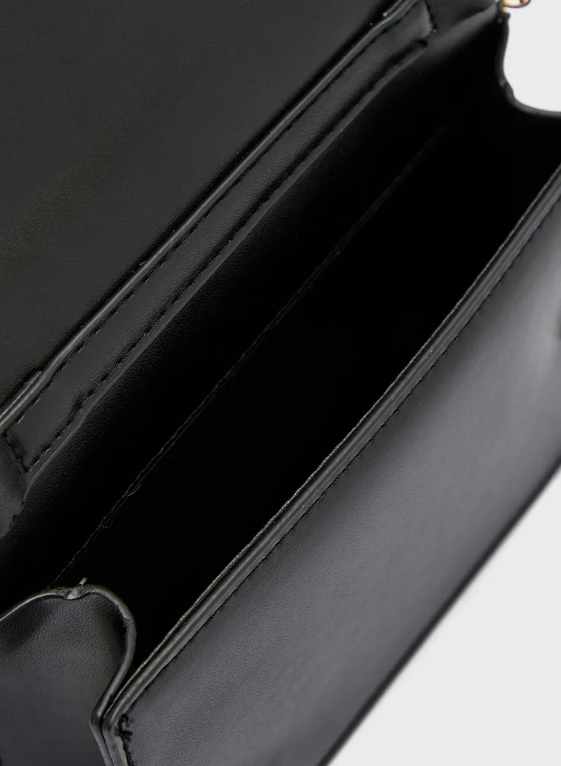 ELLA 3D Facet Clutch Bag With Chain Strap