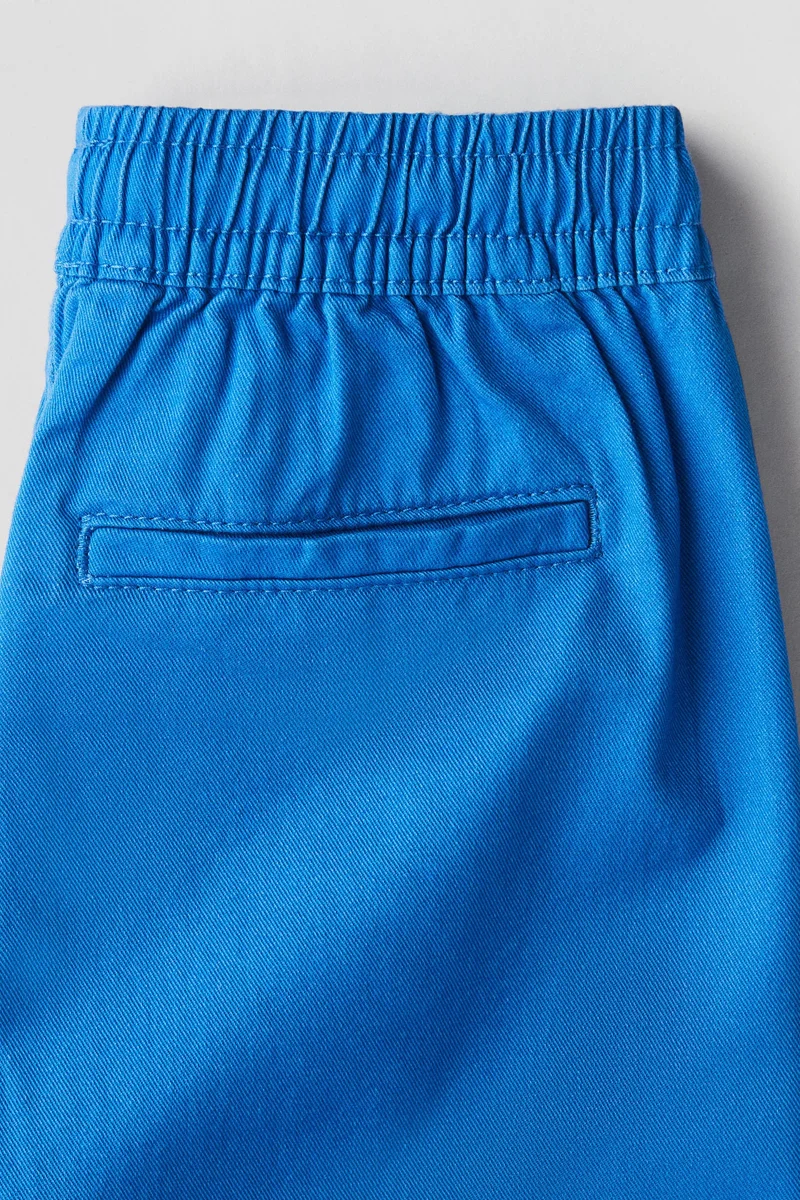 اتش اند ام Cotton twill shorts