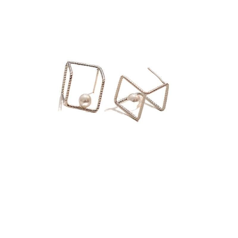 QX White Gold Pearl Earrings in 925 Sterling Silver and Lightweight Huggie Profile for Daily Wear and Elegant Styling - Image 1