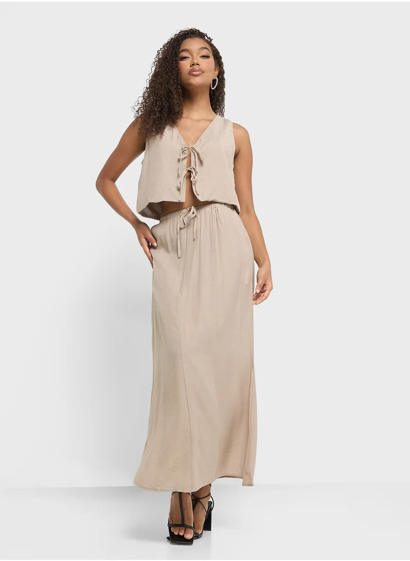 جينجر Linen Tie Up Vest & A Line Maxi Skirt Set