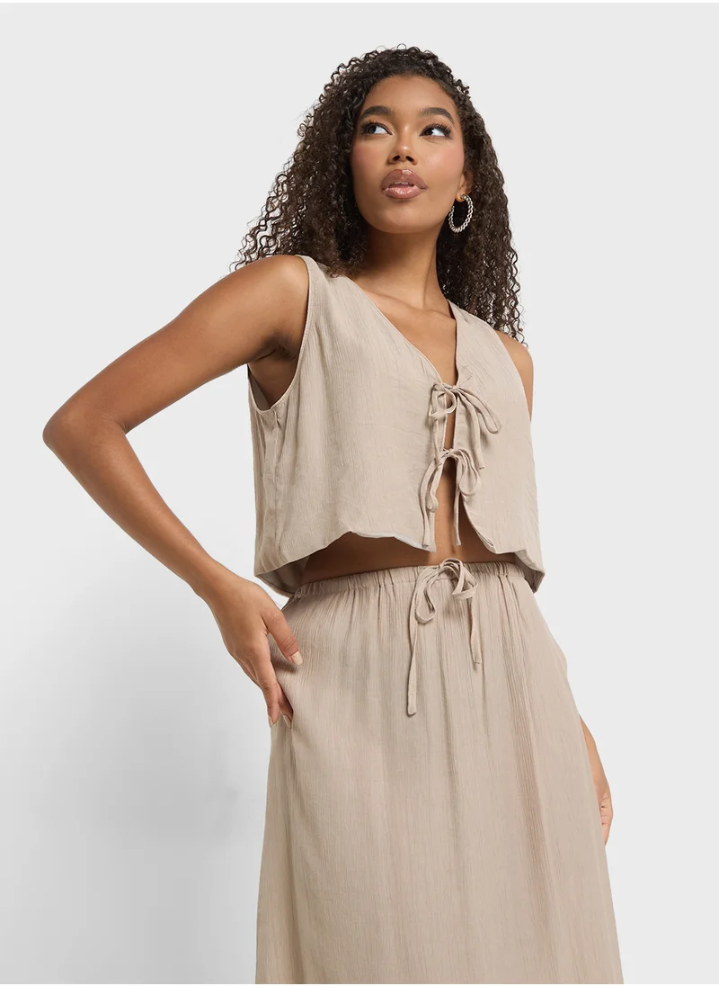جينجر Linen Tie Up Vest & A Line Maxi Skirt Set