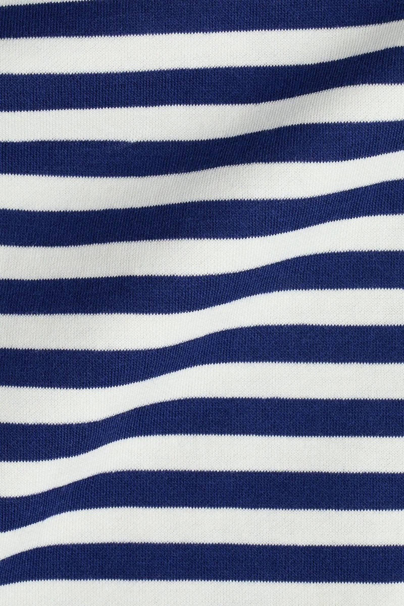 H&M Fitted T-shirt