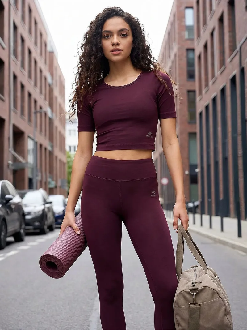 TOMMYLIFE TOMMY Cotton Elastane Capri T-Shirt and Leggings Set