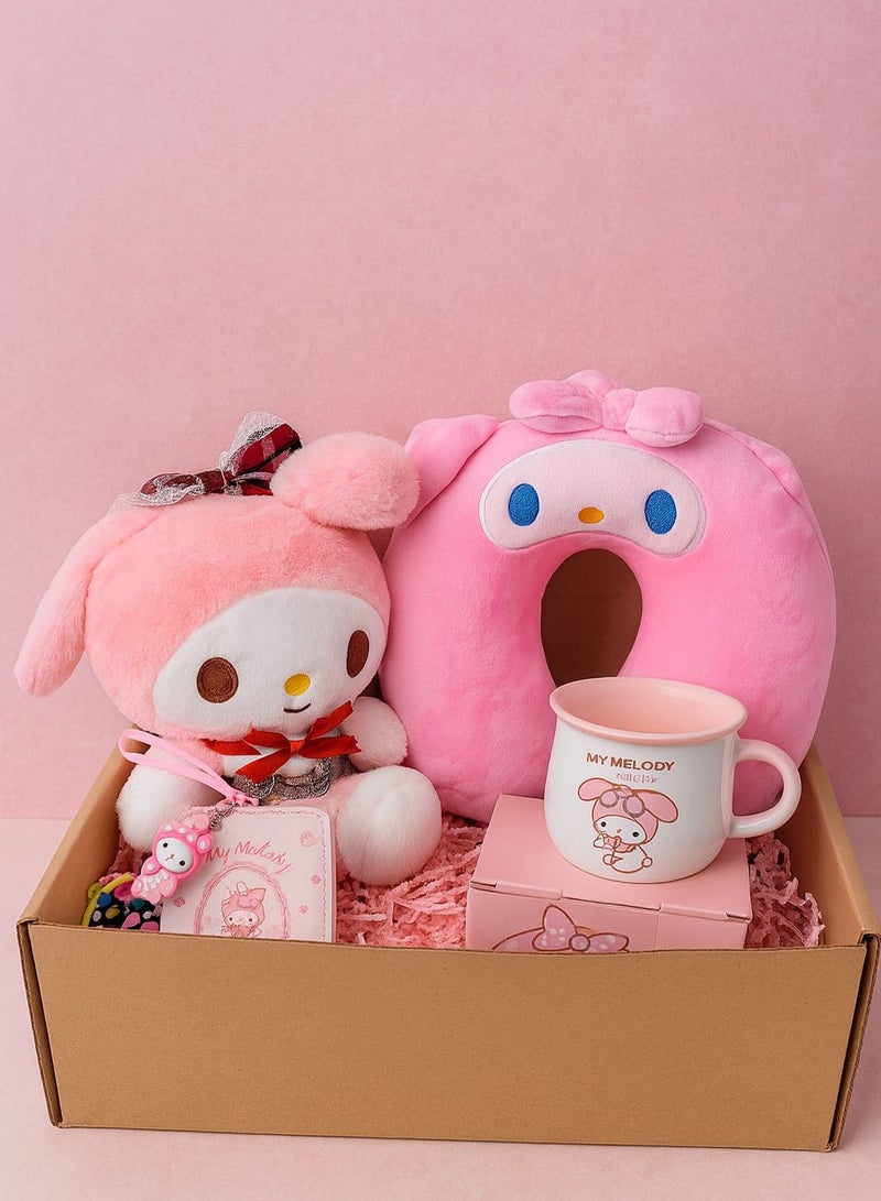 بوكس هدايا My Melody الفاخر – دمية ناعمة بجودة عالية + وسادة رقبة مريحة للرحلات + كوب لطيف للاستخدام اليومي + محفظة مع ميدالية مطابقة + فرشاة أسنان بتصميم الشخصية | هدية مثالية لعشّاق My Melody من جميع الأعمار