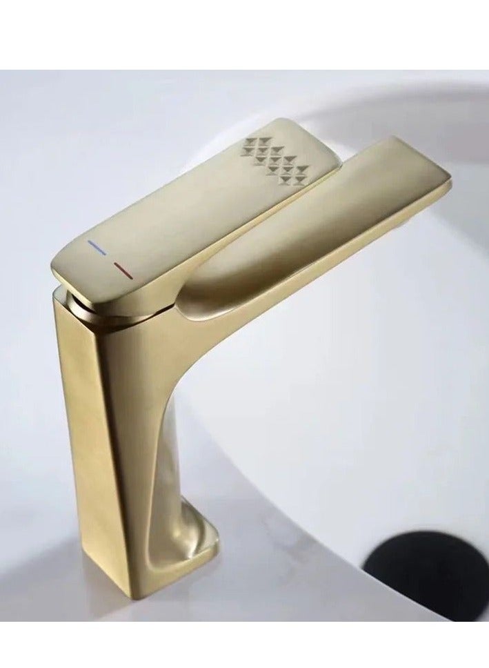 Automatic short matte gold sink mixer  - Image 3