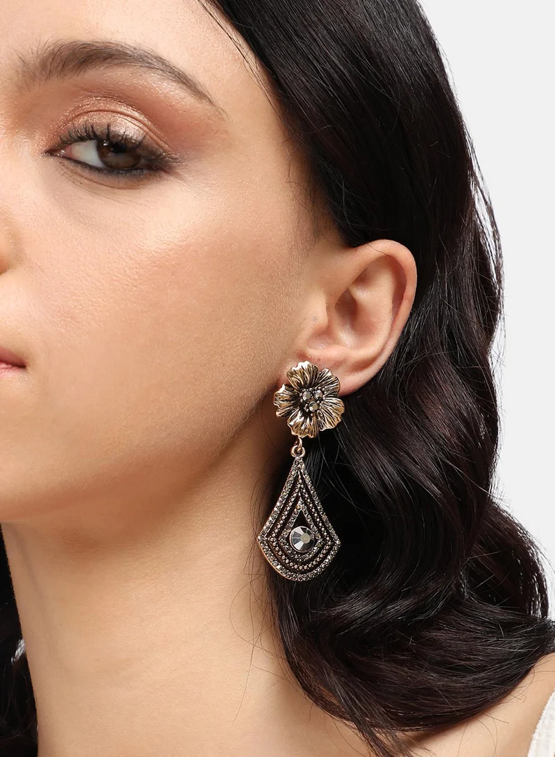 SOHI Anchor Lined Daisy Artificial Drop Earring Jewellery