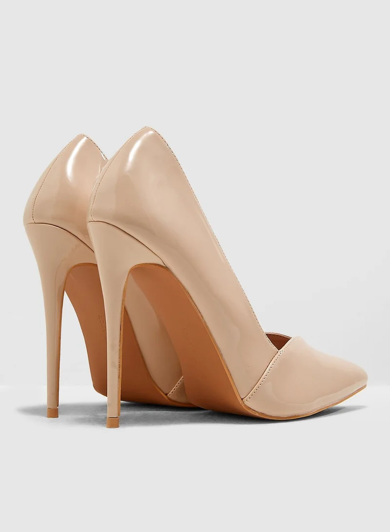 LOST INK Talulah Sweetheart Cut Court Shoe