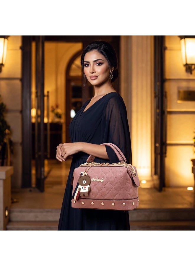 حقيبة كتف شائعة تُستخدم على الجسم، مناسبة للاستخدام اليومي، مصنوعة من جلد PU، بني اللون، تصميم خفيف ومتوازن - Image 2
