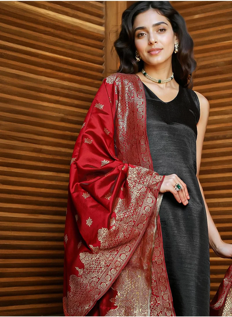 QISSA Women's Onyx Black Contrast Lustre Kurta Set