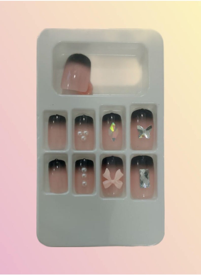 Easy-Apply Fake Nails - 12 pcs for a Stunning Look - pzsku/Z75B367EEC24B84839625Z/45/_/1727516393/ae781c06-ef55-4401-aafc-4dbf36e9bf70