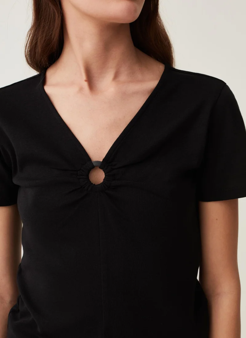 او في اس Ovs T-Shirt With V-Neck And Ring