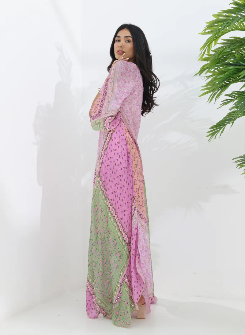 ذاتس ماي جال فستان ماكسي بطبعة باندانا