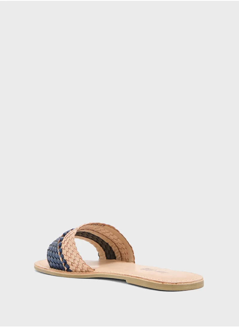 ايلا Striped Summer Flat Sandal