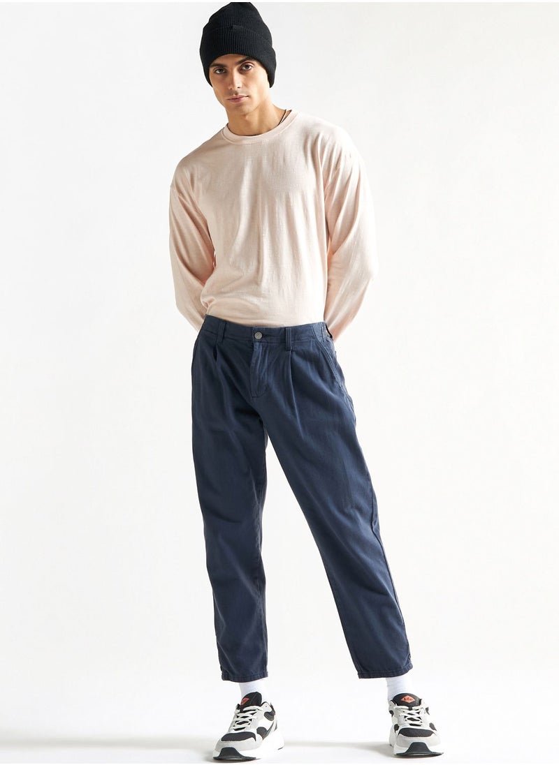 FAV Essential Crew Neck T-Shirt  - Image 4