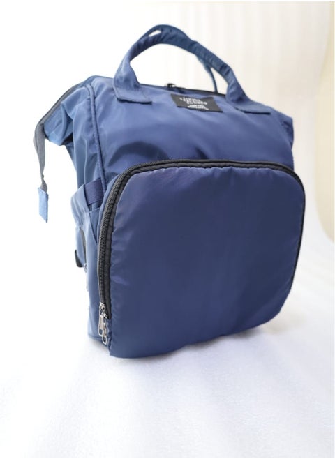 Baby diaper bag, waterproof, suitable for carrying all baby items, with an attractive design and high quality (Blue