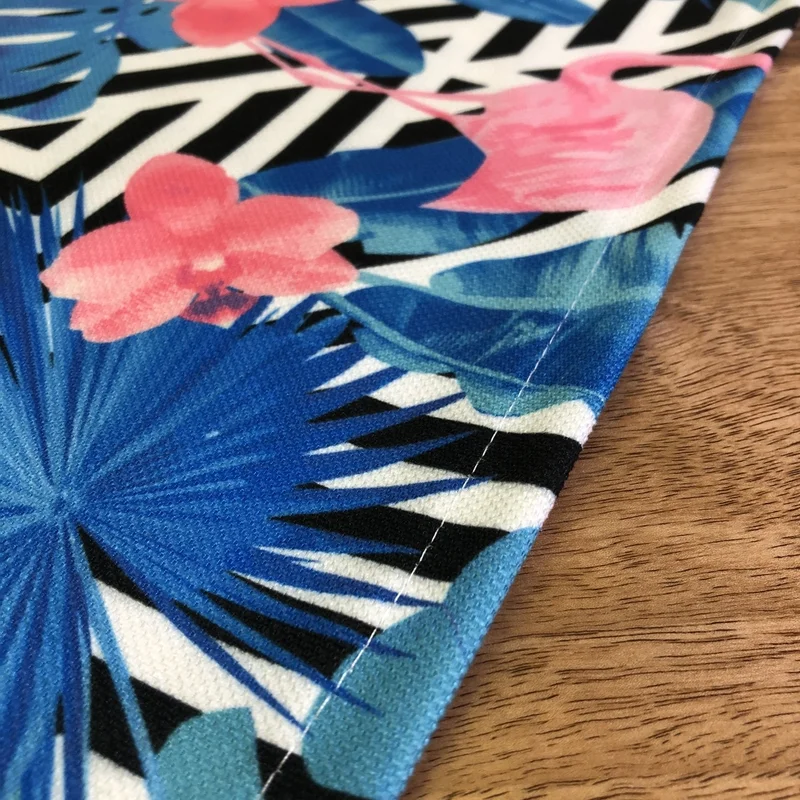 Desenİzmir PatternIzmir Flamingo Patterned Runner Cover