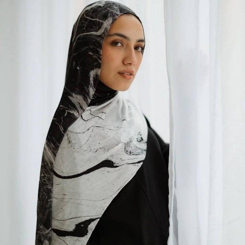 FANXIN Ethnic Style Satin Polyester Shawl Wrap for Women - Elegant Floral Design, Lightweight Scarf for All Seasons