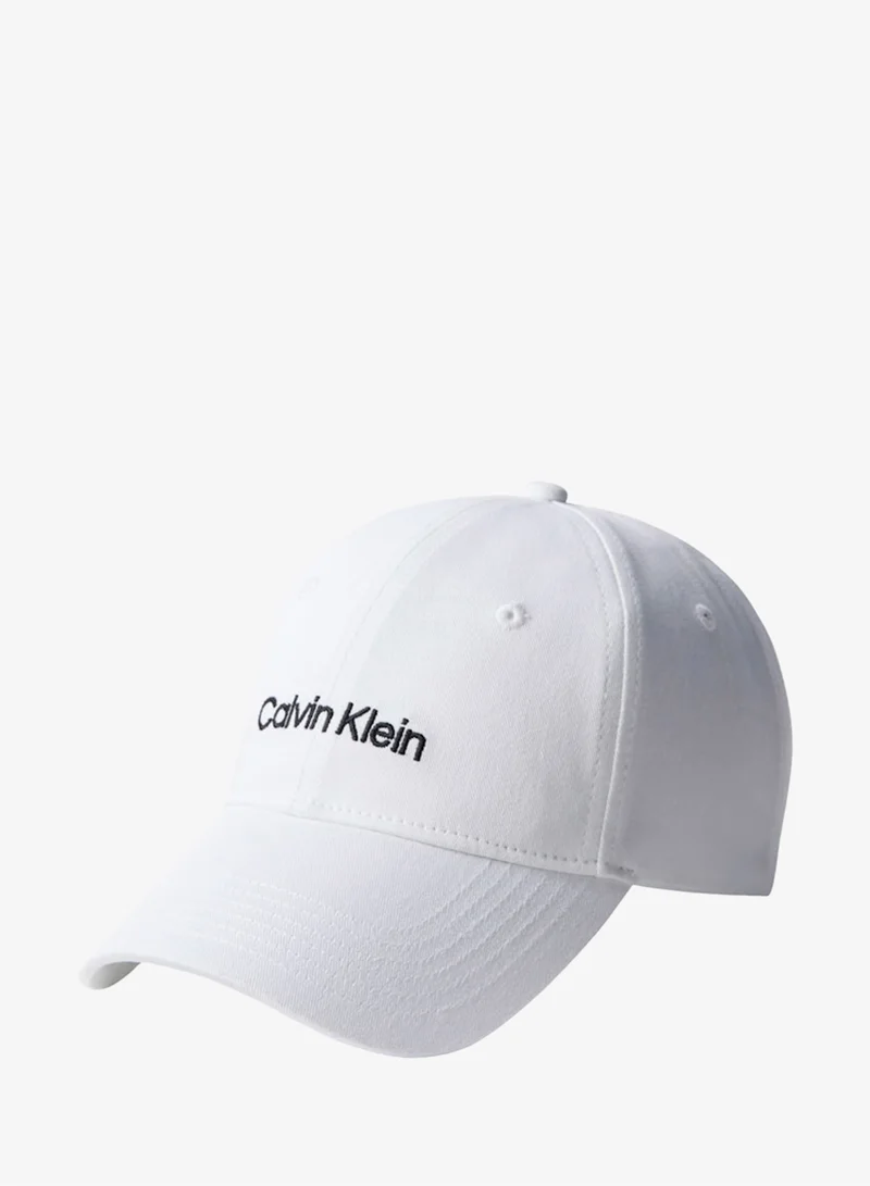 كالفن كلاين قبعة بيسبول بتطريز شعار