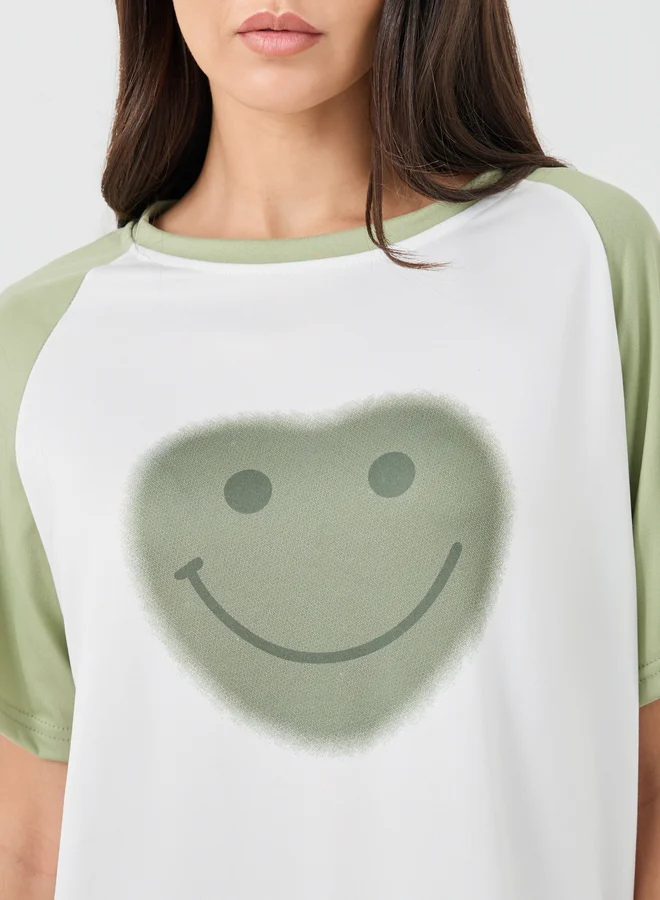 Take Two Take Two Raglan Sleeve Smile Printed T-Shirt and Shorts Pyjama Set