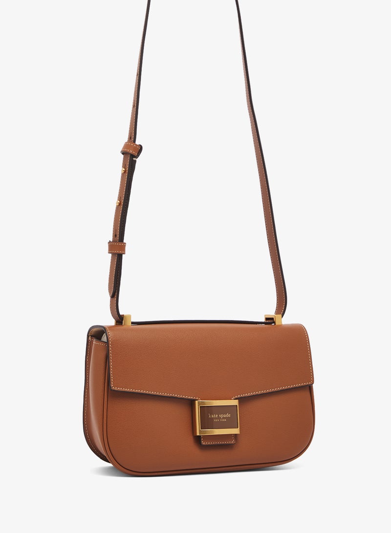 كيت سبيد حقيبة كروس بودي بغطاء مزين بشعار - Image 3