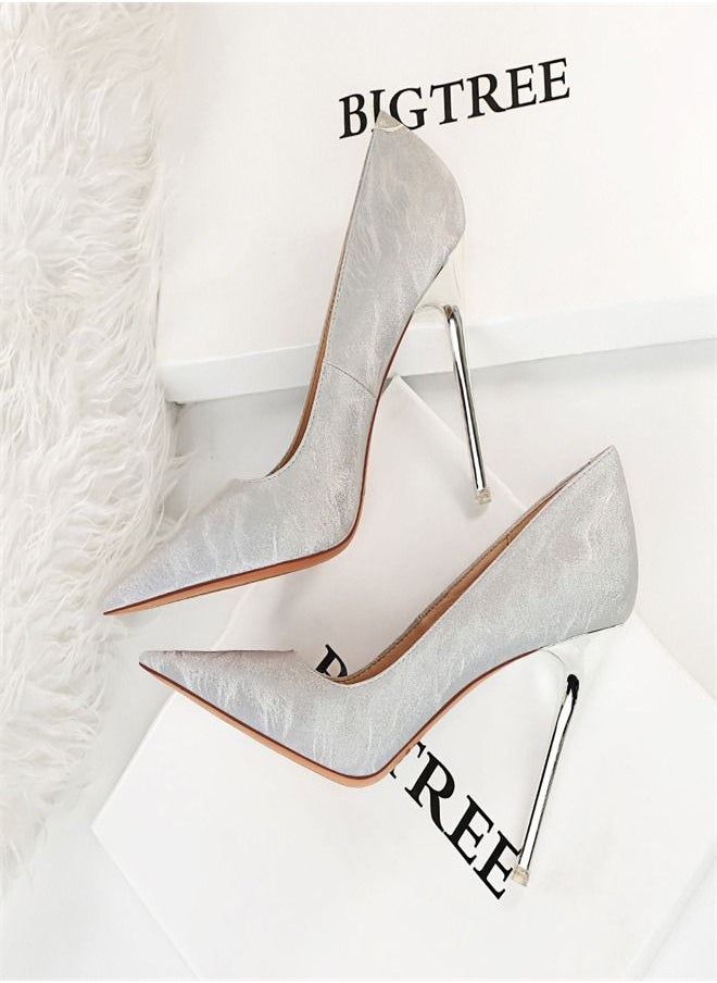 BIGTREE - Shallow Pointed High Heels 10.5CM Silver - Image 1