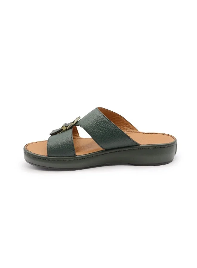 الريم صنادل رجالي جلد أخضر الريم