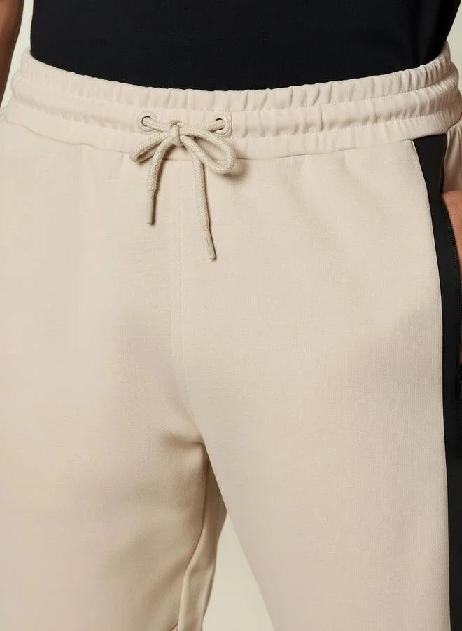 Kappa Kappa Men Jogger with Heat Sealed Zip Pockets