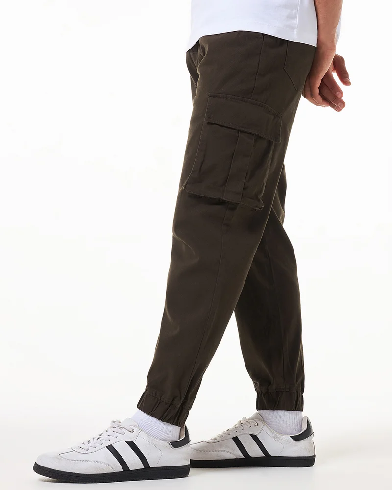 بيواكوف Men's Brown Oversized Cargo Jogger Pants